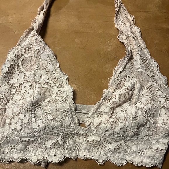 Free people - intimately free. Lace halter top bralette. Size medium. - Picture 3 of 6